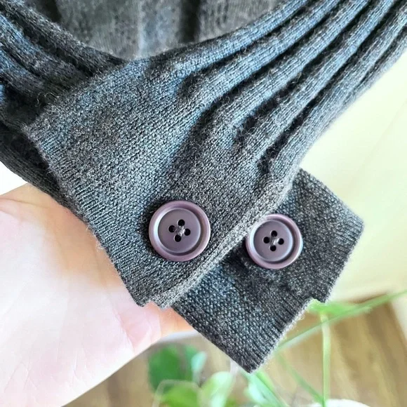 Neiman Marcus Grey Mock Neck Lace Knit Merino Wool Cashmere Silk Sweater Sz Med - Picture 4 of 8